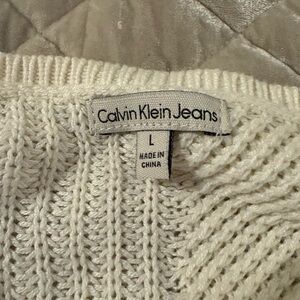 Calvin Klein Jeans Women's Off-White Sweater Size Large